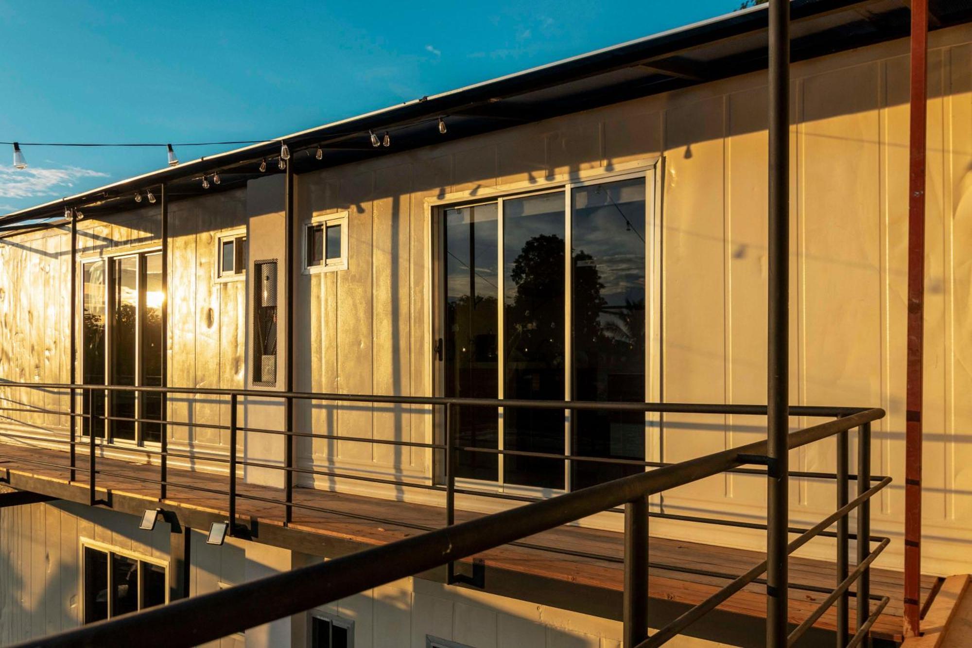 Emi's Place Container Living Apartment *